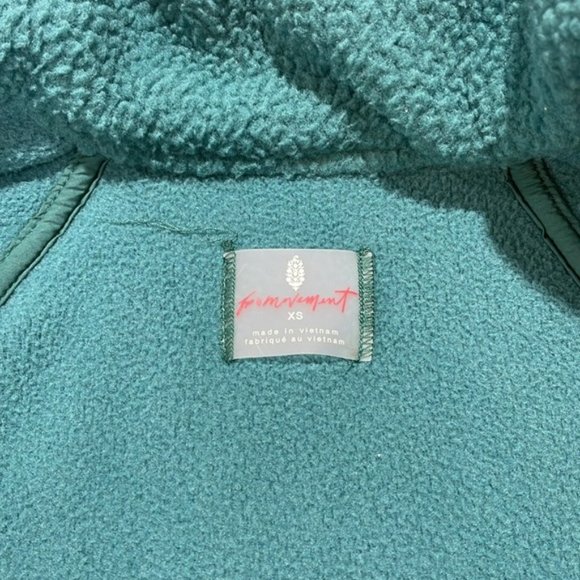 FP Movement Women's Hit the Slopes Fleece Colorblock Jacket - Picture 9 of 14